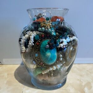 Mystery Jewelry Jar Vintage , Boho-Chic , Pearls